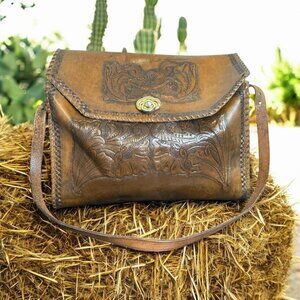 Vintage BOHO Handcrafted Stitched Tooled Leather Saddlebag Purse Floral Design